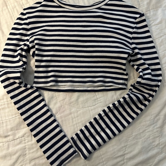 Navy blue stripped crop - Picture 1 of 2